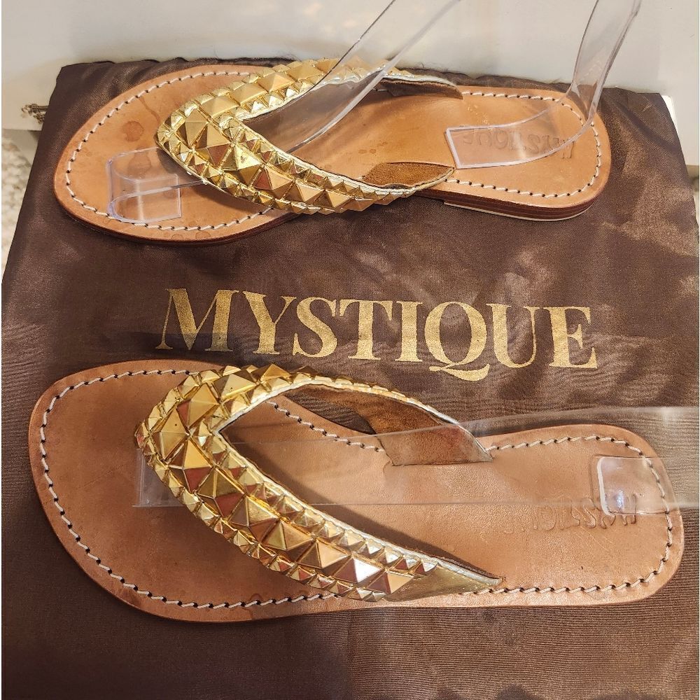 Mystique Gold Leather Rock Stud Flip Flop Thong Sandals sz.6 Ret.$265 w/Dustbag